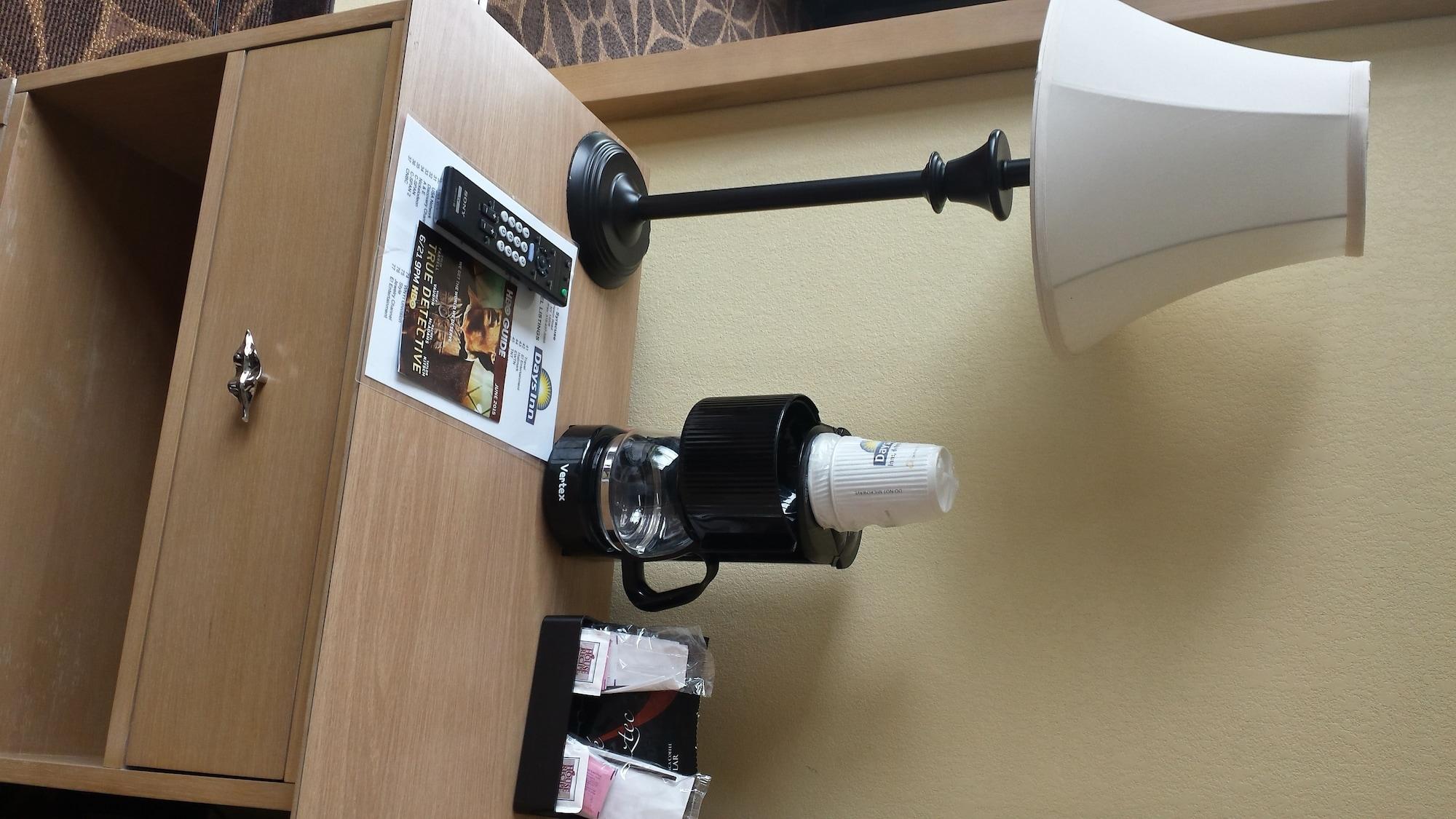 איסט סירקיוז Days Inn Syracuse מראה חיצוני תמונה