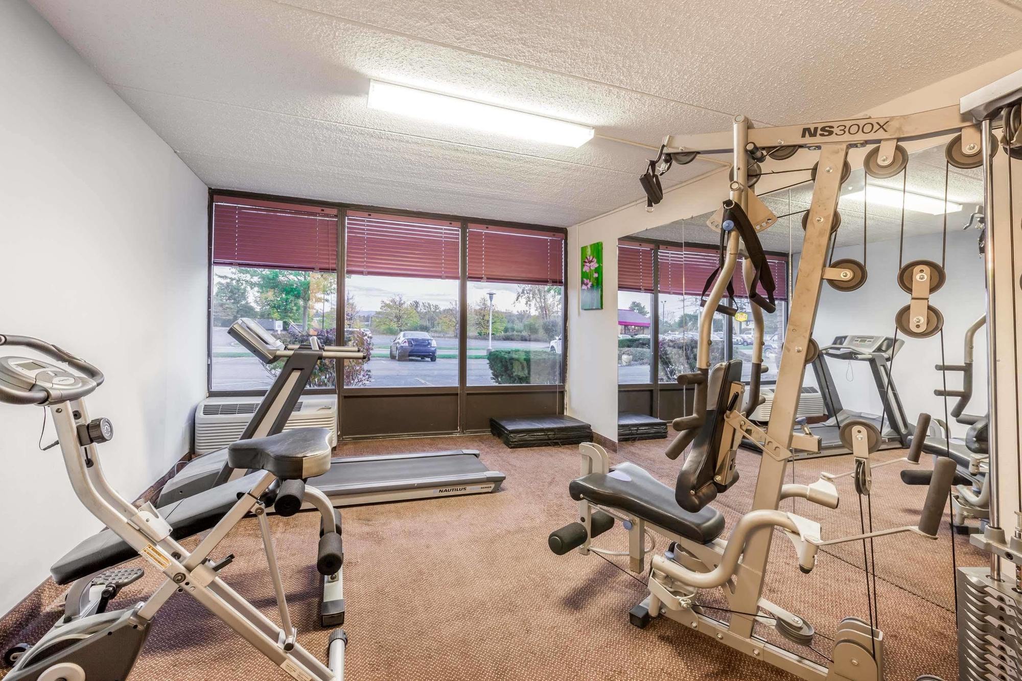 איסט סירקיוז Days Inn Syracuse מראה חיצוני תמונה