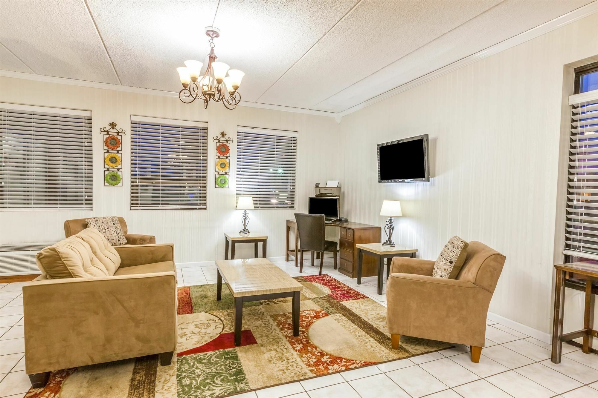 איסט סירקיוז Days Inn Syracuse מראה חיצוני תמונה