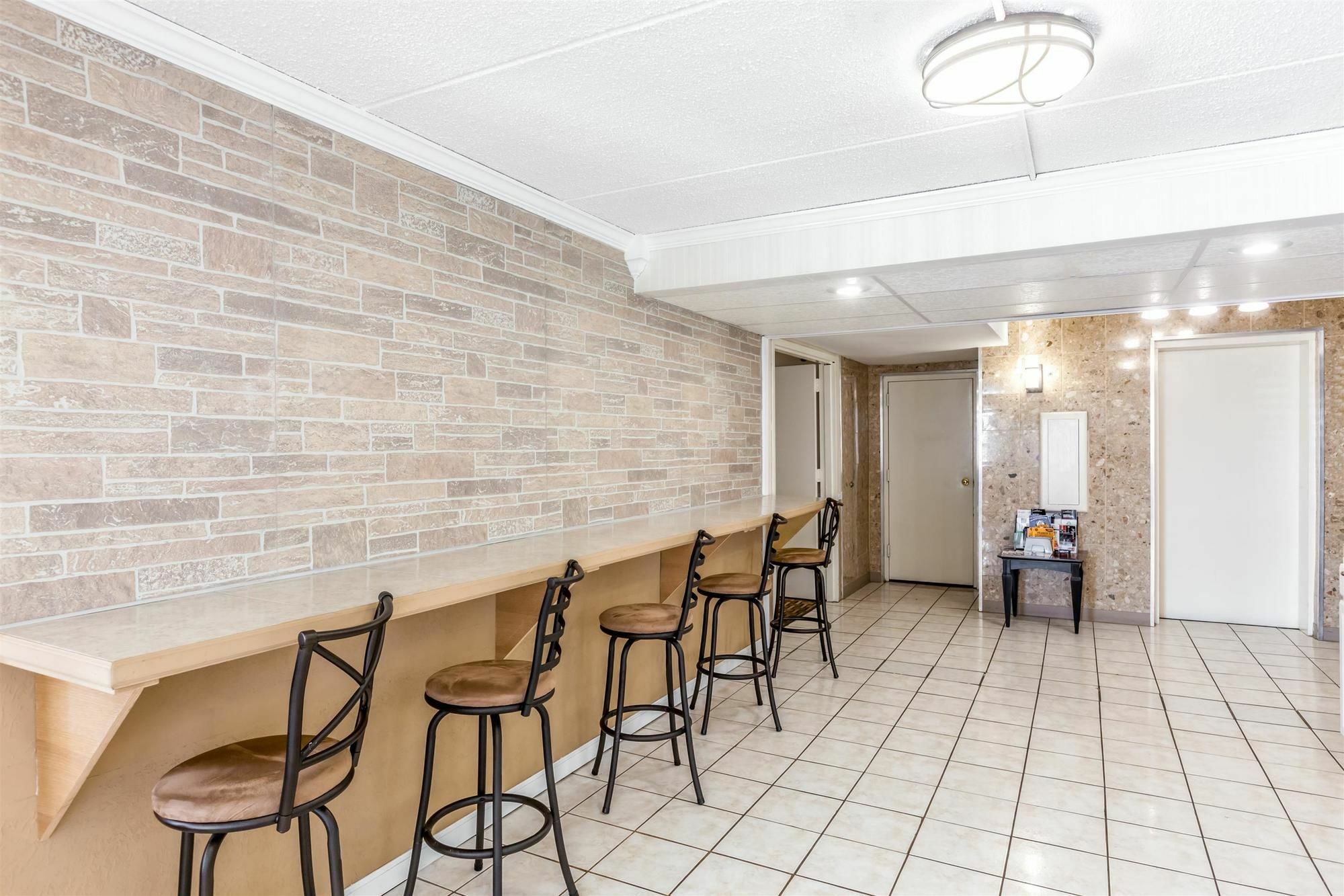 איסט סירקיוז Days Inn Syracuse מראה חיצוני תמונה