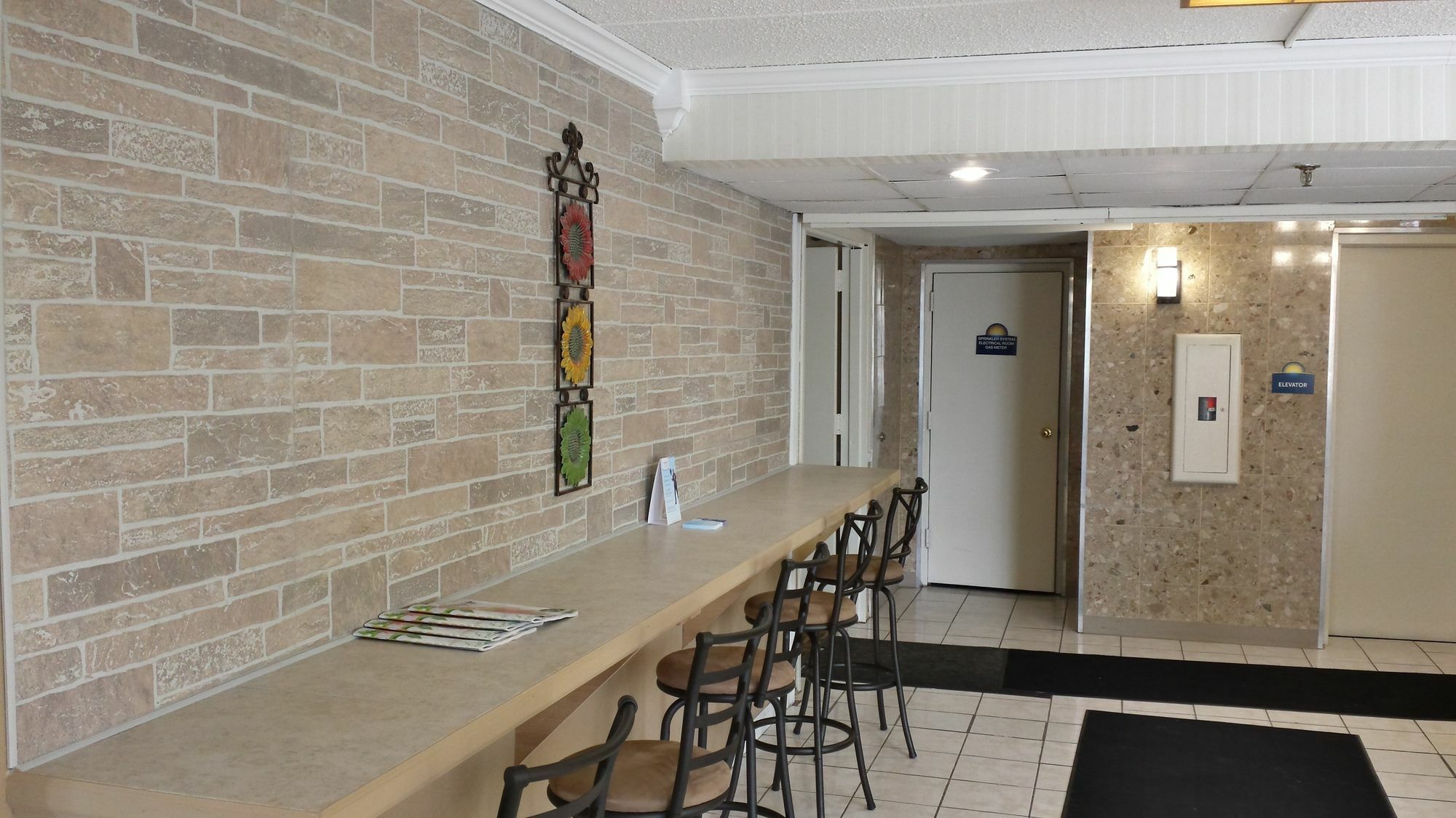 איסט סירקיוז Days Inn Syracuse מראה חיצוני תמונה