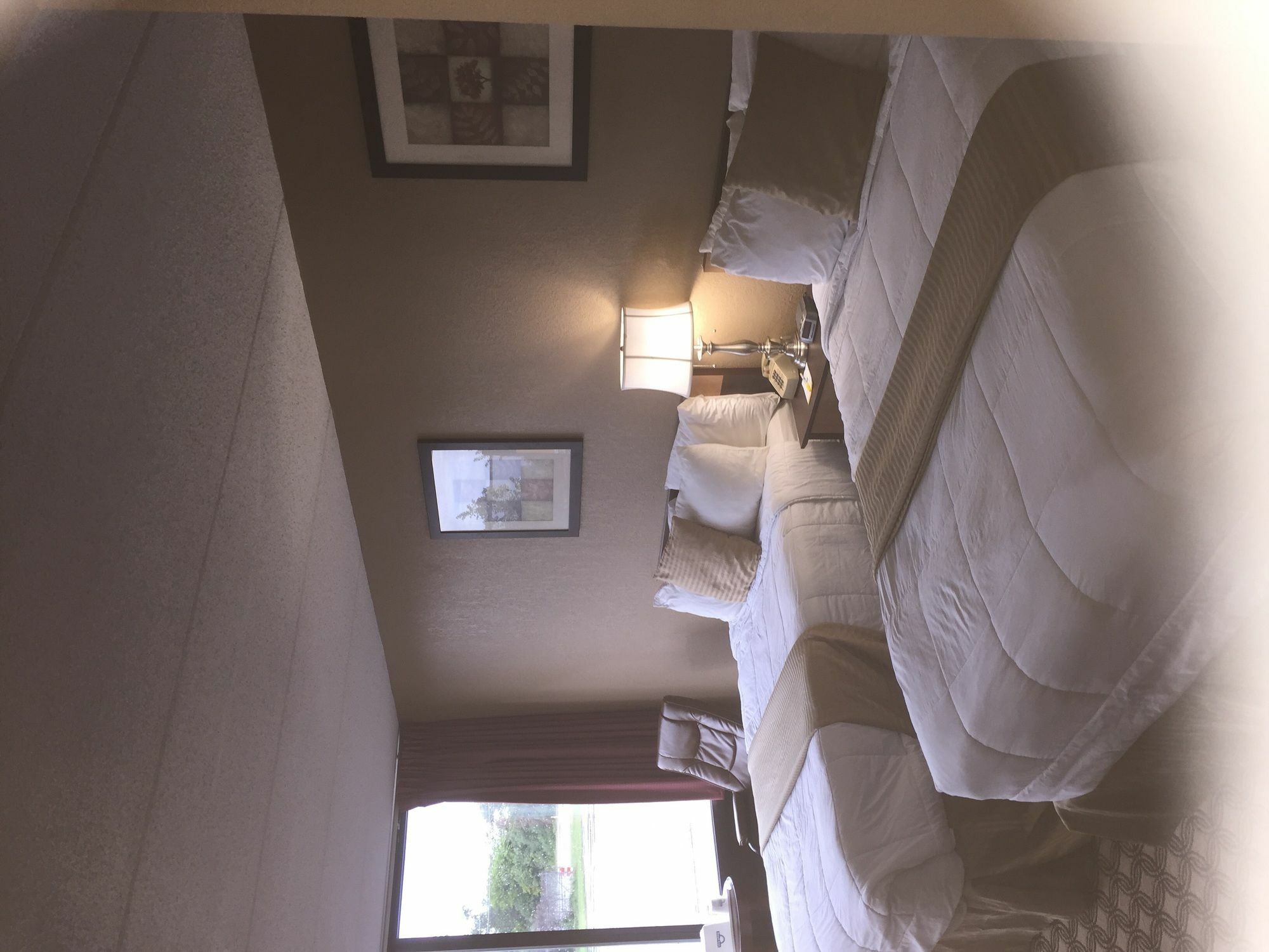איסט סירקיוז Days Inn Syracuse מראה חיצוני תמונה